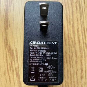 Circuit-Test AC Adapter SDT-09022U Output: 9V 2.2A